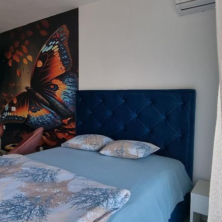 ポドゴリツァNaki Apartmanアパートメント エクステリア 写真