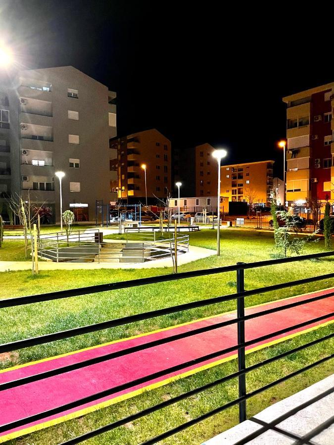 ポドゴリツァNaki Apartmanアパートメント エクステリア 写真