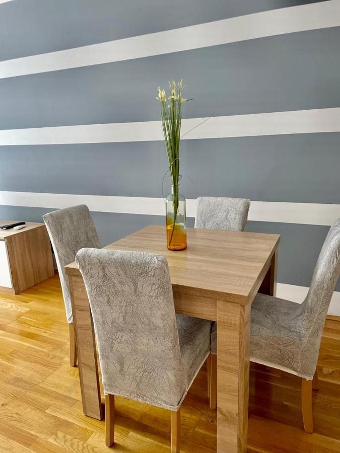 ポドゴリツァNaki Apartmanアパートメント エクステリア 写真