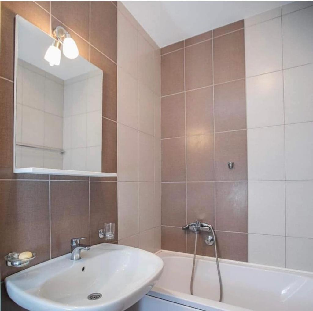 ポドゴリツァNaki Apartmanアパートメント 部屋 写真